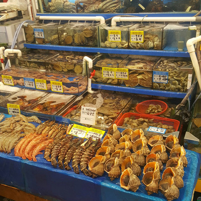 吃貨的韓國鷺粱津一日游 海鮮水產市場+杯飯小吃街